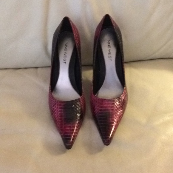 Nine West multi-color snake print heels - Picture 1 of 3